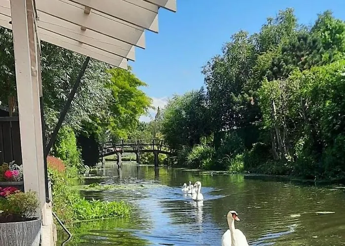 ベッド・アンド・ブレックファスト Rustiek アンデイク